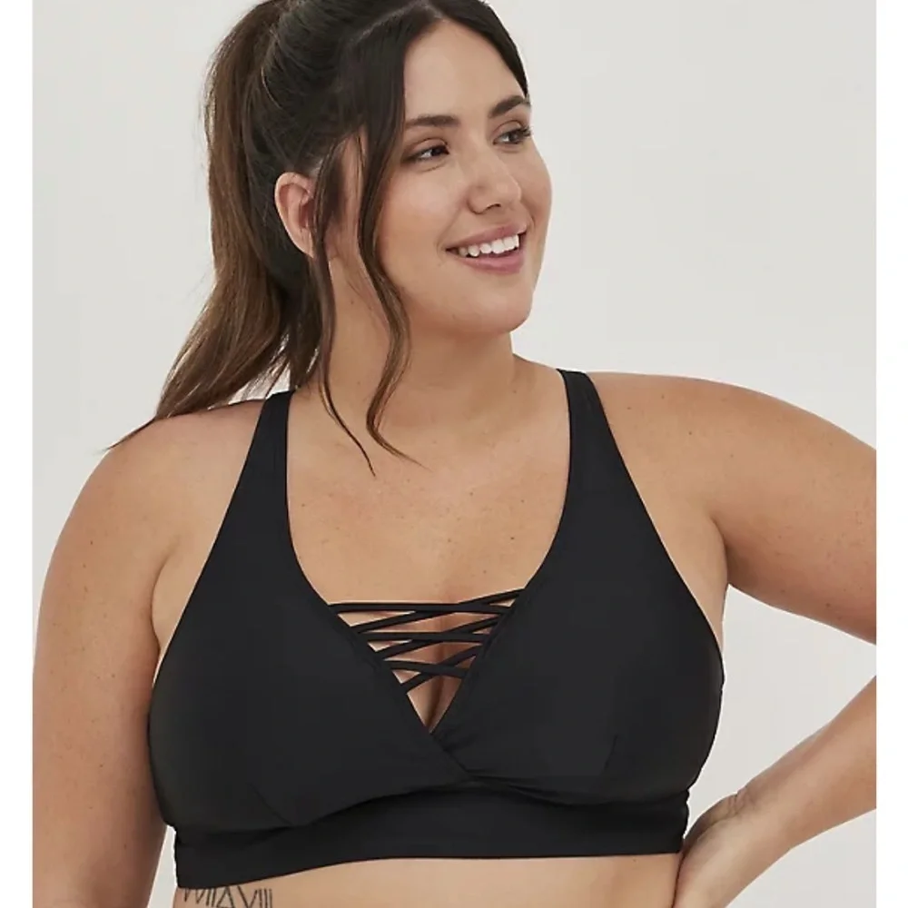 Torrid wireless XO black bikini top, Sz. 4X